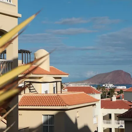 Golf View - Stunning Ocean View Golf Del Sur Appartement
