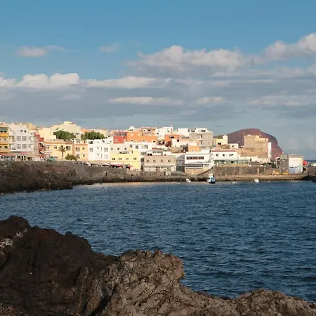 Golf View - Stunning Ocean View Golf Del Sur Apartment San Miguel de Abona