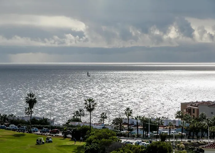 Golf View - Stunning Ocean View Golf Del Sur דירה סן מיגל דה אבונה